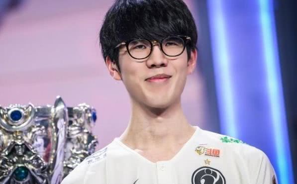 其中网球名 其中网球名