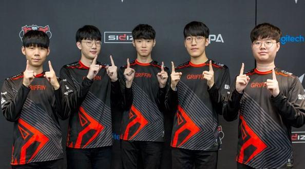 三次交锋中 三次交锋中