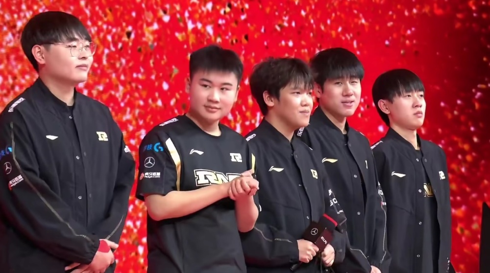 势头正盛 势头正盛