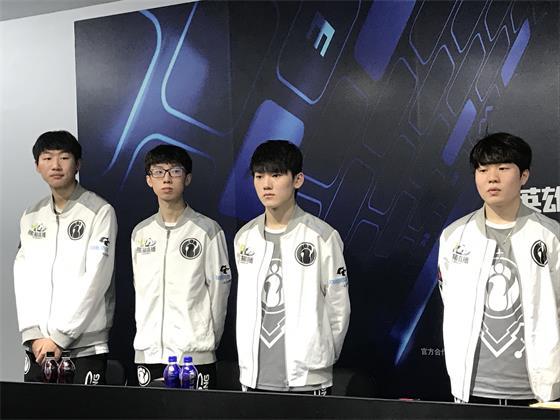 幸福背后的 幸福背后的